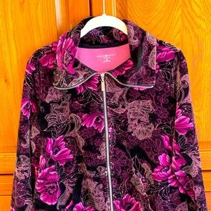 Women’s Karen Scott velour zipper Jacket. Plum colors  M